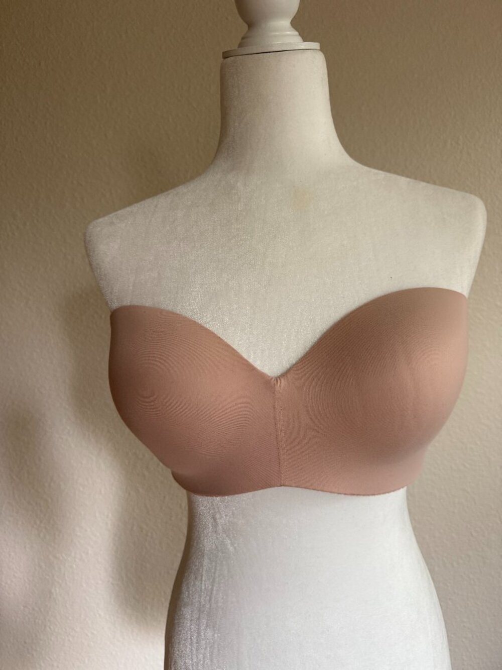 Chantelle Comfort Strapless Convertible Bra - US 32 DDDD  NWOT